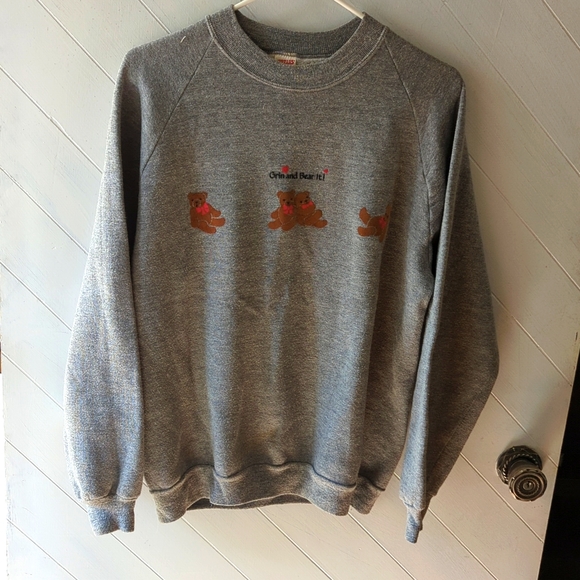 Jerzees by Russell Womens Sweatshirt. Size 42-44 Youth size 14-16 Color Gray - Picture 1 of 4
